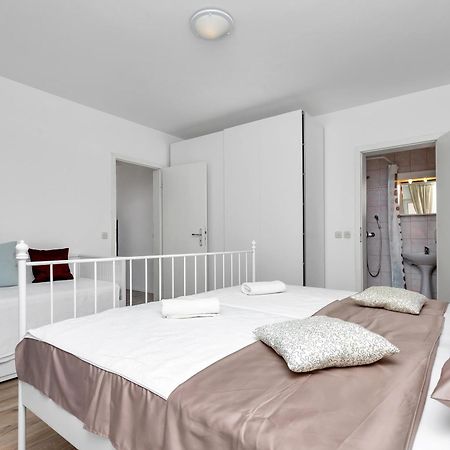 Apartments Marija Makarska Exterior photo